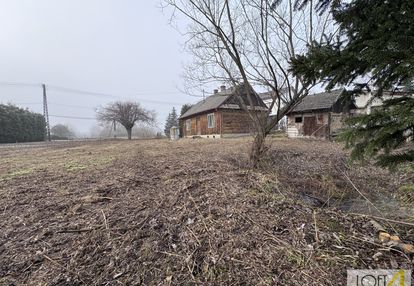 Drewniany dom z duszą na 17-arowej działce