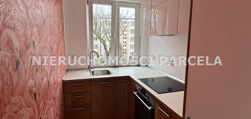 3 pokoje na 1 piętrze z balkonem