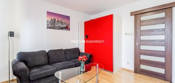 3 pokojowe mieszkanie z kuchnią 52,8m2 centrum