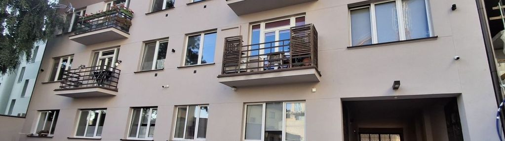 Miejsce postojowe, balkon, parking