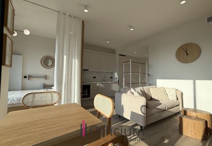 Towarowa tower, 20 piętro, zagłębie biurowe.