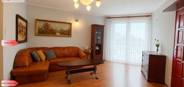 Słoneczne mieszkanie z garderobą i aneksem