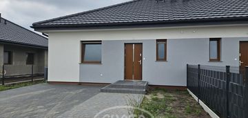 Bliźniak, światłowód, duża działka, pompa ciepla