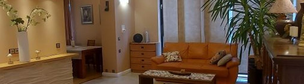 Mieszkanie na parterze 100 m z garażem i działką w