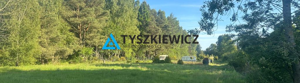 Urokliwa działka w lesie ostrowo