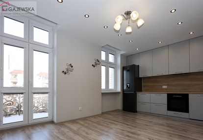 Kawalerka po remocnie w klimatycznej kamienicy!