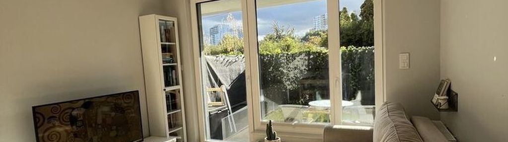 Nowoczesne mieszkanie z ogródkiem blisko morza