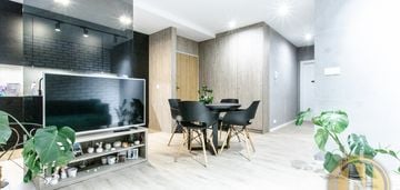 Prądnik czerwony | prandoty | 50m2 | 2 pok | eng