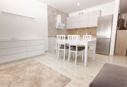 Mieszkanie 2 pokojowe gen.maczka , balkon,winda
