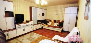 3 pokoje 62 m2 z oddzielną kuchnią. wc + łazienka