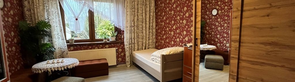 Piętro domu w centrum.