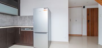 Studio z oddzielną kuchnią 34m2 *mistrzejowice*