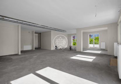 Dwa tarasy / 2024 rok / saska kępa