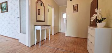 Czteropokojowe z potencjałem. loggia. przylesie.