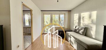 1 pokojowe do odświeżania z balkonem