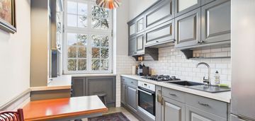 Urocze 3pok w kamienicy - stare miasto