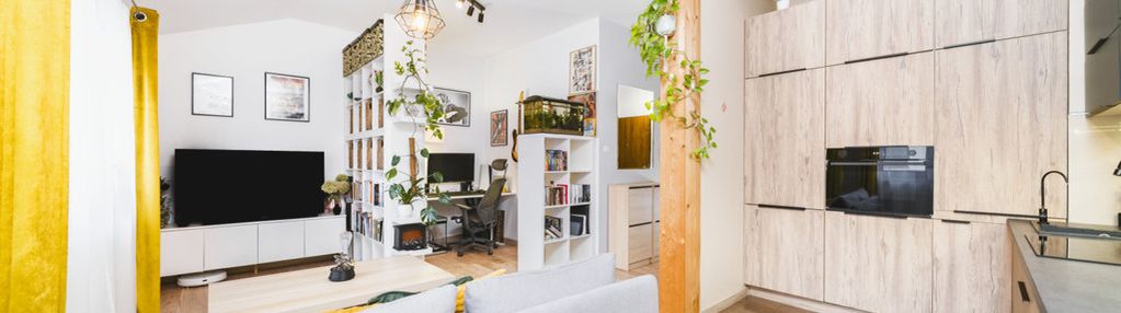 Jasne, przestronne mieszkanie w spokojnej okolicy