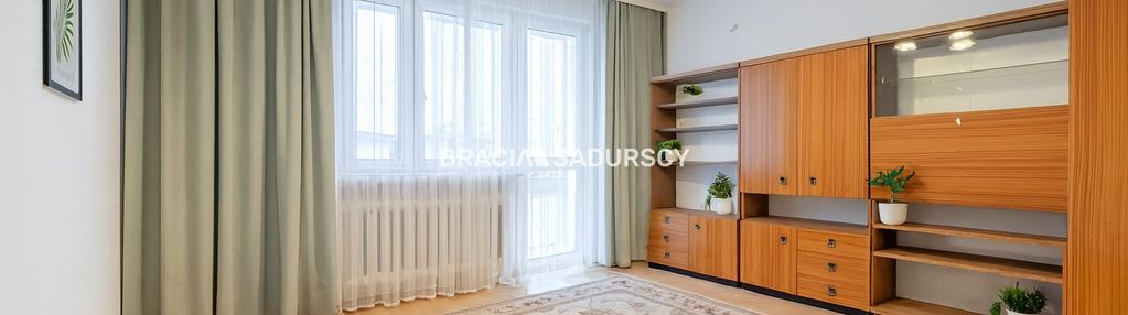 3 pokoje, + osobna kuchnia, mistrzejowice