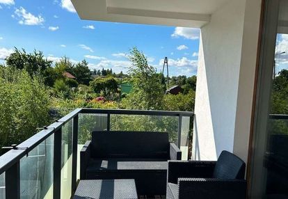 Dwupoziomowe mieszkanie z ogródkiem na dachu