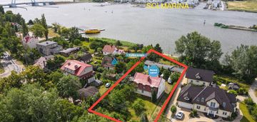 Dom z widokiem na sol marine w linii brzegowej