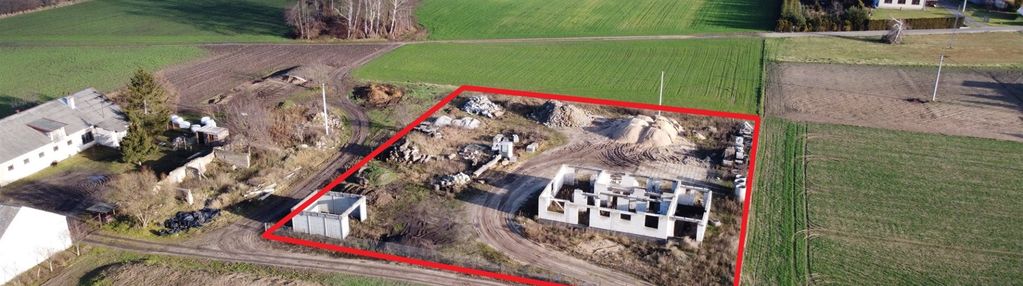 Działka z rozpoczętą budową z widokiem na wisłę
