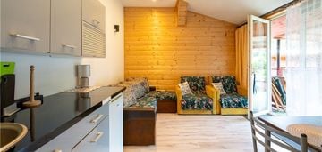 Apartament z domkiem wakacyjnym pod skrzycznem