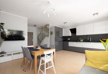 Piękne, jasne mieszkanie / balkon / hala garażowa