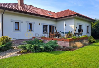 Przestronny dom + niezależna kawalerka