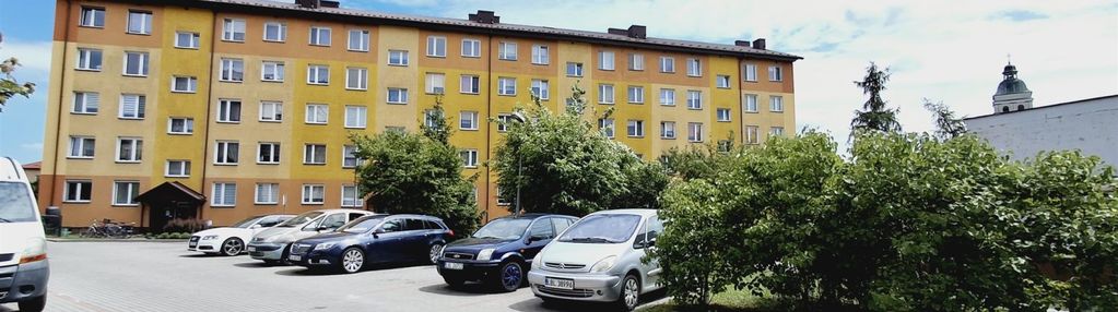 Zadbane , 3-pokojowe mieszkanie na ii piętrze