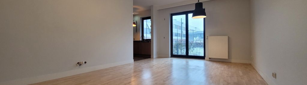 Przestronne 3 pokoje z ogródkiem – wola