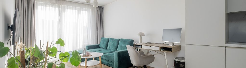 2 pokoje z balkonem, miejscem w hali i komórką!