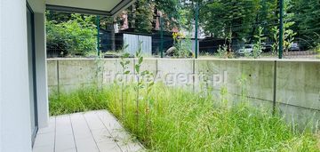 Klimatyczne mieszkanie z ogórdkiem 3 pokoje