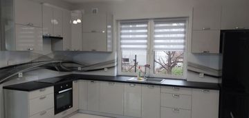 Do wynajęcia dom 4 pokoje + garaż, ogródek