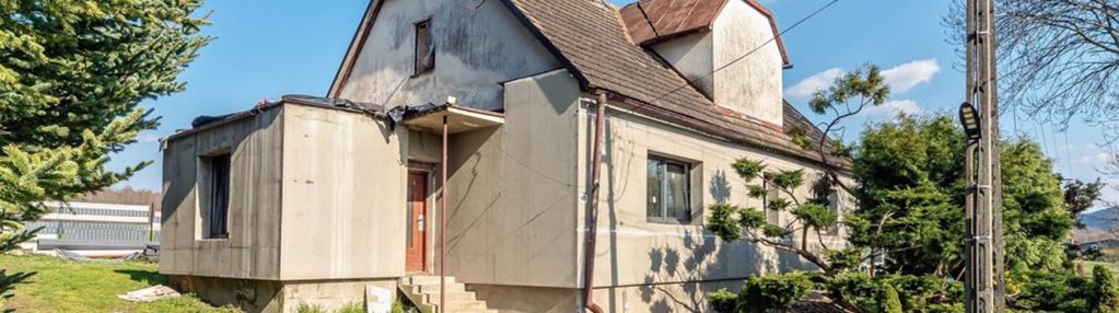 Dom z widokiem na góry w spokojnej okolicy