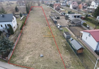 Działka na sprzedaż – dojazd z dwóch stron