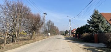 Na sprzedaż działka budowlana – 847 m² w słupnie.
