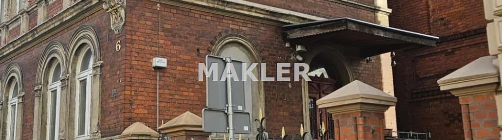 Zabytkowa kamienica z xix wieku w sercu bydgoszczy