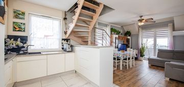 5 pok. bartąska, dwupoziomowe, winda, 2 łazienki