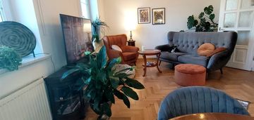 Komfortowe mieszkanie w kamienicy w centrum miasta