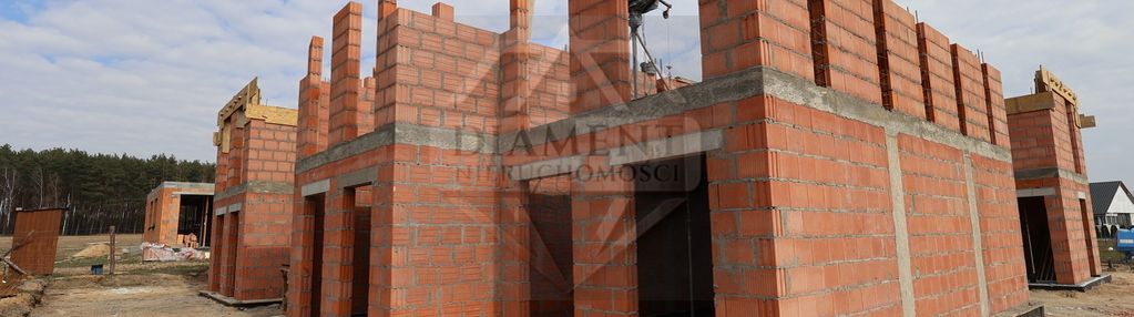 Nowoczesne domy nad jeziorem z jacuzzi i spa