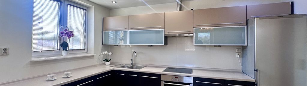 Widok na jezioro | 3 pokoje | balkon | lawendowa