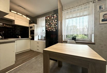 Dwupoziomowe mieszkanie- 4 pokoje w cichej okolicy