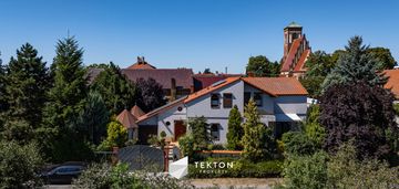 Dom z ogrodem| 219,8 m² | 5 pokoi | 2 łazienki