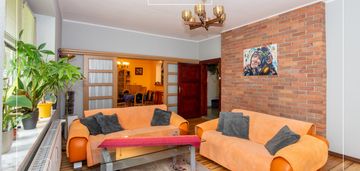 Dom wolnostojący w wyjątkowej lokalizacji!