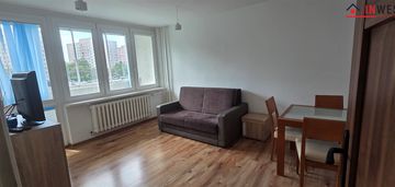 Atrakcyjne ciche 3 pokoje; balkon, meble