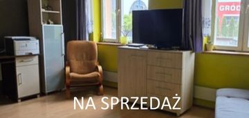 Kawalerka do remontu w centrum podegrodzia