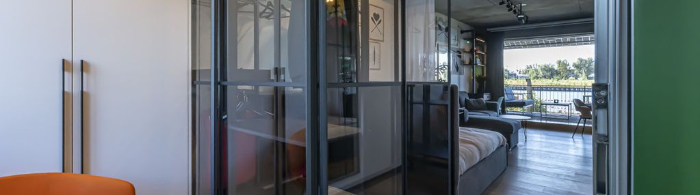 Apartament z bezpośrednim widokiem na martwą wisłę