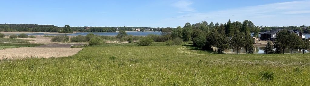 Działka z linią brzegową jeziora świętajno