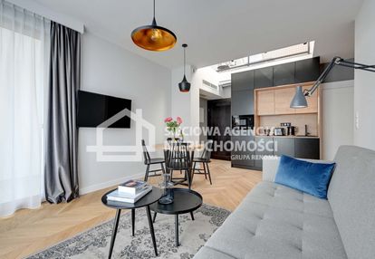 Dwupoziomowy 4-pokojowy apartament w sopocie