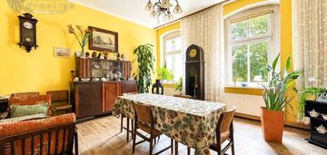 Przestronne 3 pokoje w kamienicy – 98,98 m²